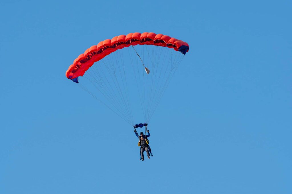 Qué necesitas para volar en parapente