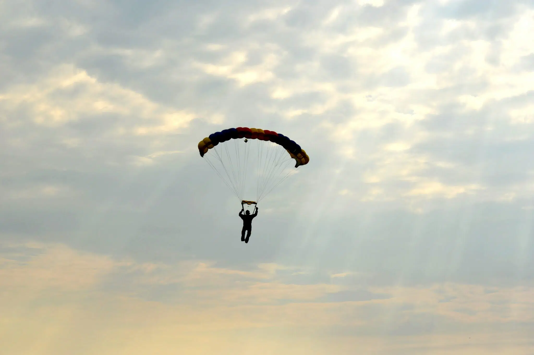 lugares para hacer paracaidismo en españa