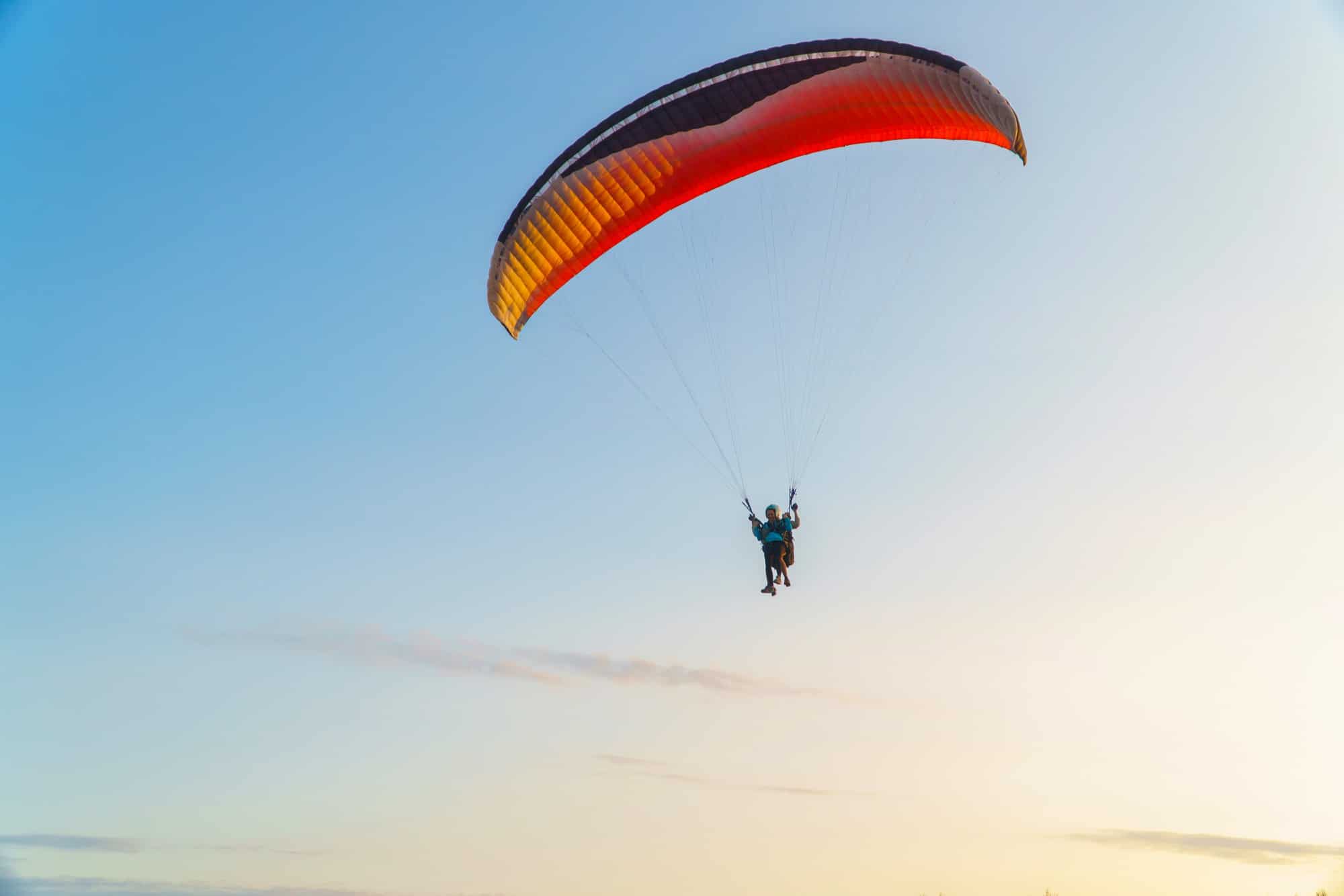Dónde hacer parapente en España|Mejores sitios en España para hacer parapente|Parapente en las Islas Canarias