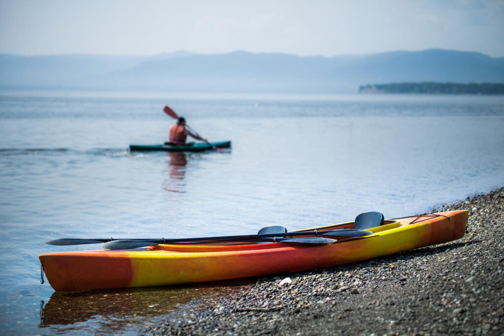 kayak en una playa